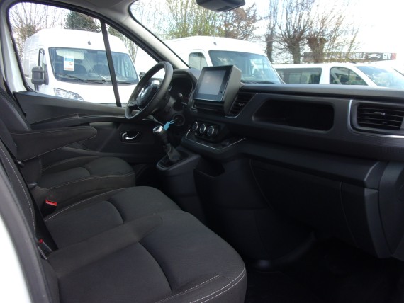 RENAULT TRAFIC FOURGON Trafic fourgon-012.jpg